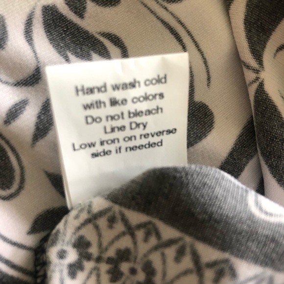 COPY - Elementz Women Plus 2X V-neck Unique Patte… - Picture 6 of 8